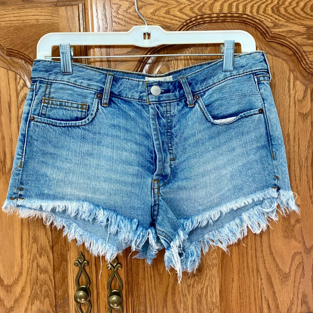 Free People We The Free Raw Hem Denim Cut Off Shorts Distressed Womens Size 27